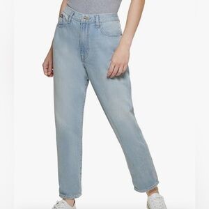 NWOT-women’s size 17 wild fable, distressed jeans